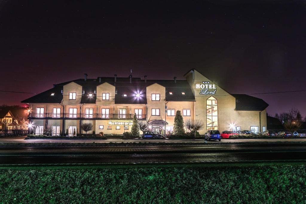 Hotel Lord Debica Екстер'єр фото